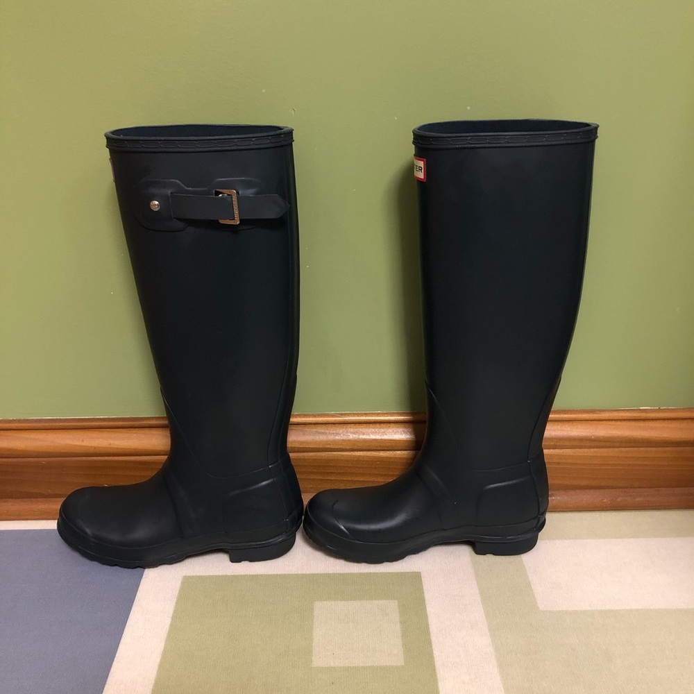 Hunter Black Matte Tall Rain Boots - Picture 3 of 8